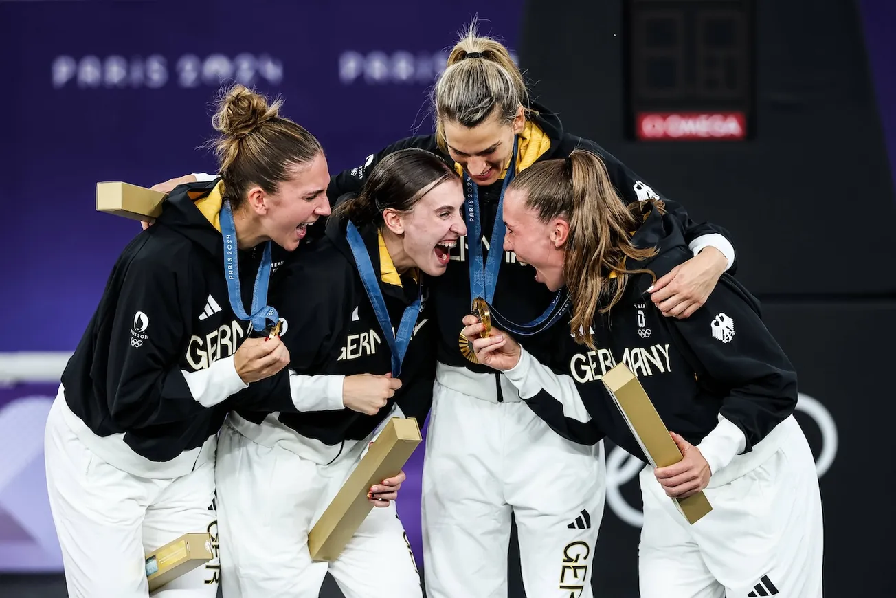 Basketball-Gold für Deutschland: Dieser Moment ist viermal 20.000 Euro wert. Foto: Imago / HMB-Media