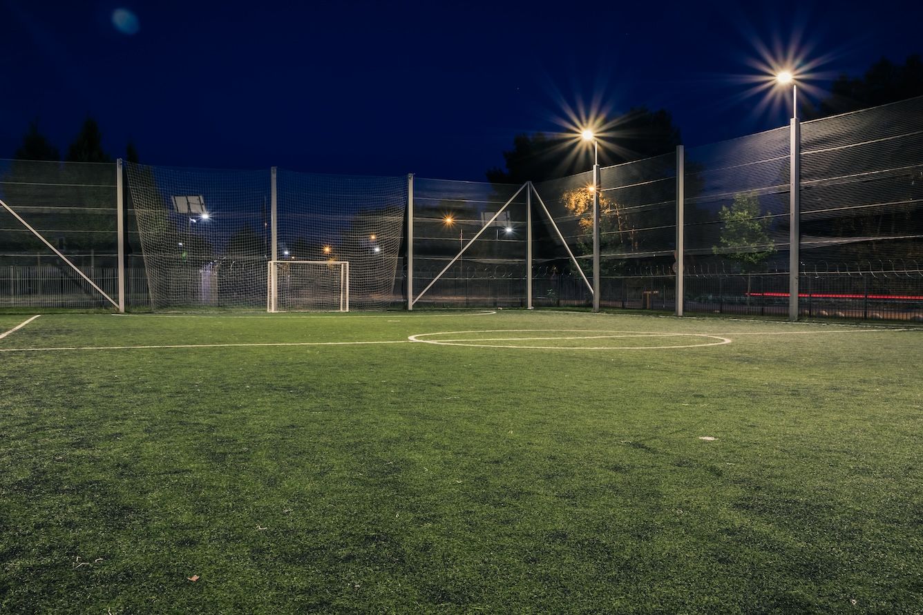 Ein ganz normaler Abend auf einem Amateurplatz