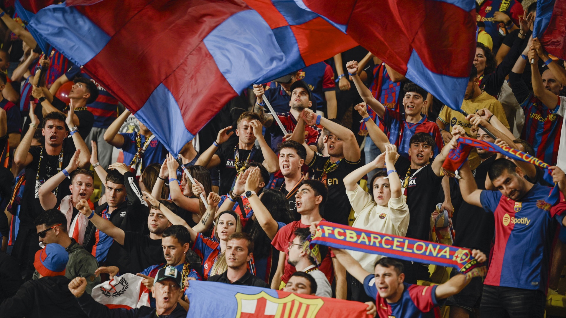 Fan-Eklat: UEFA bestraft Barcelona