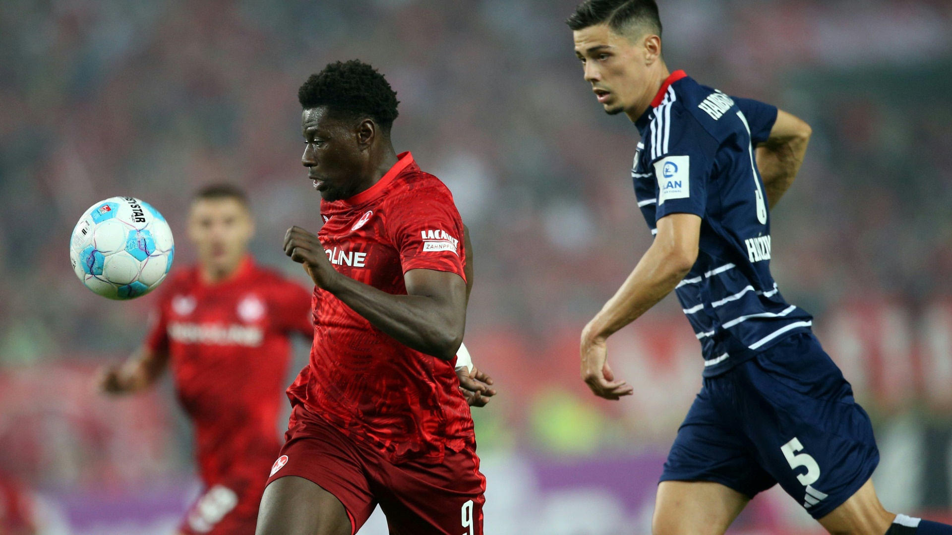 Nach 0:2 - HSV punktet auf dem Betzenberg