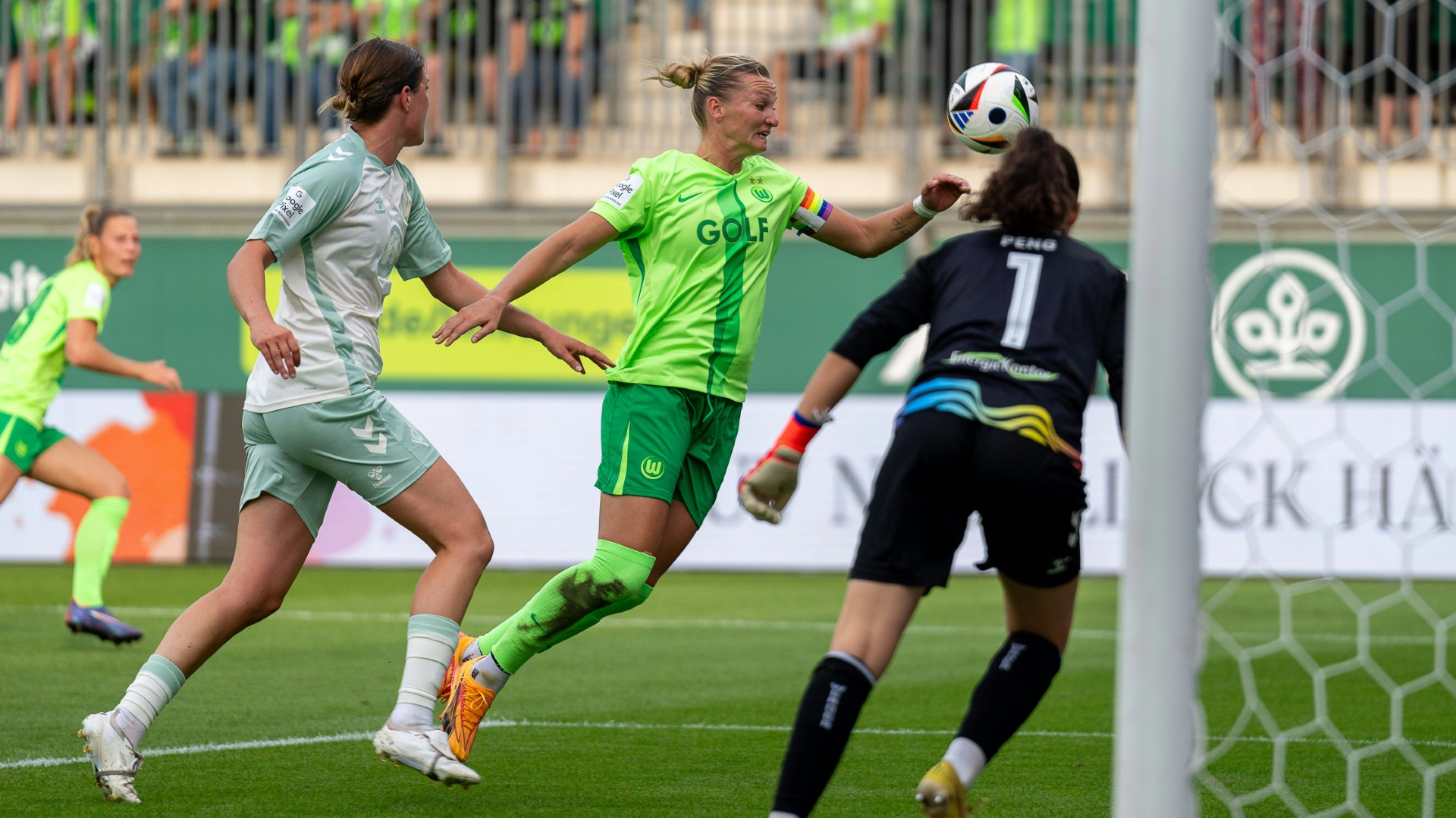 Technik-Debatte in Frauen-Bundesliga: "Hohe Kosten"