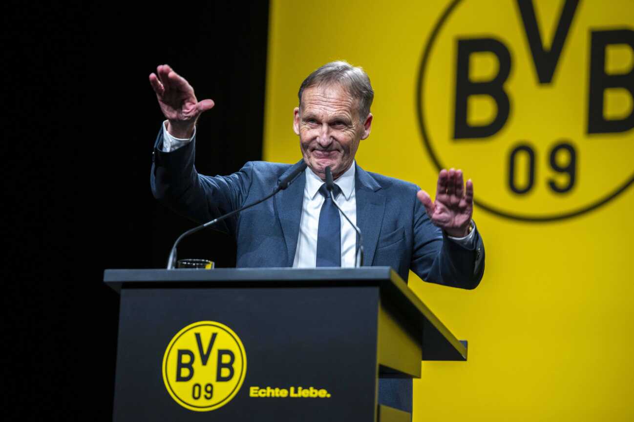 Aktionärsversammlung von Borussia Dortmund am 25.11.24 in den Westfalenhallen Dortmund. Hans Joachim Watzke verabschiedet sich. *** Borussia Dortmund shareholders meeting on 25 11 24 at the Westfalenhallen Dortmund Hans Joachim Watzke bids farewell Copyright: xInderlied Kirchner-Mediax