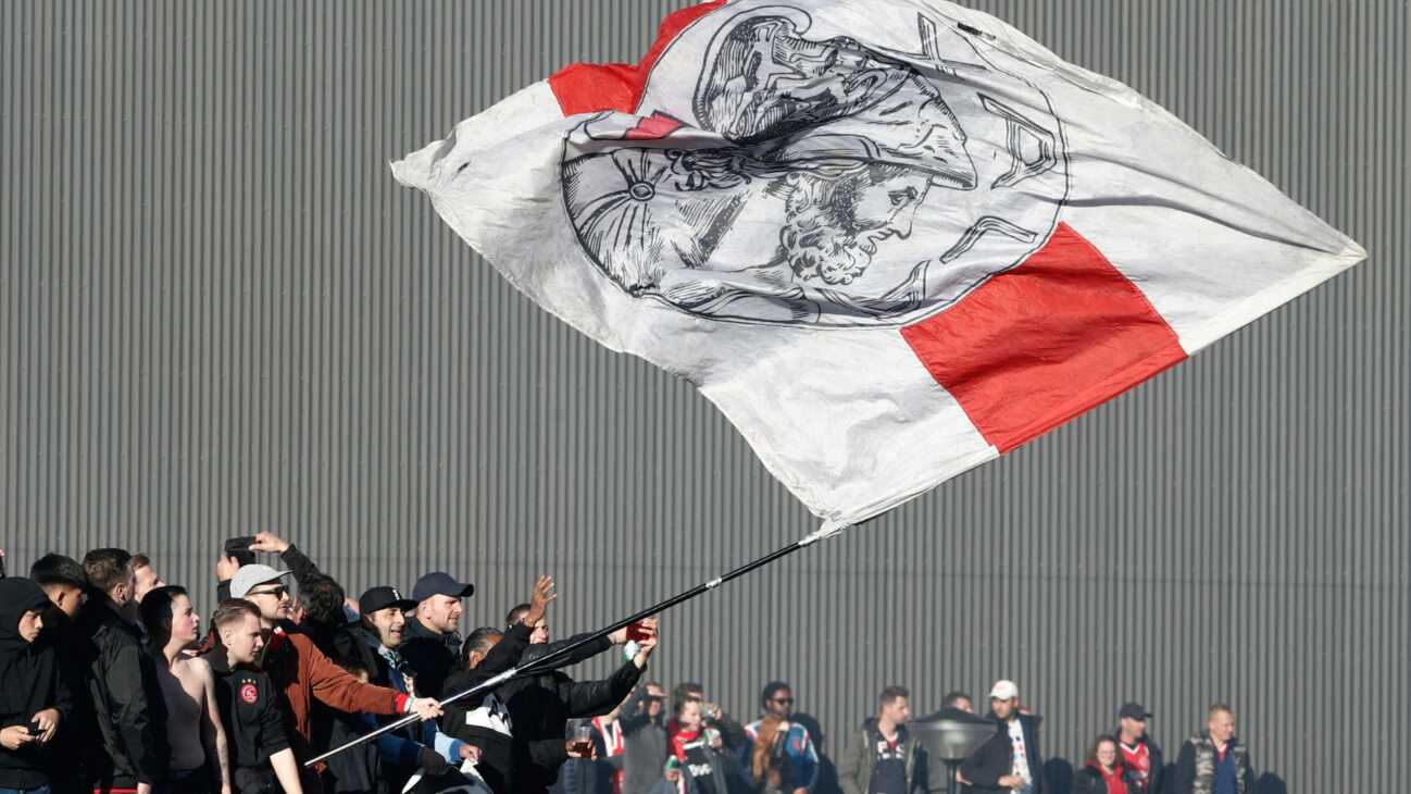 Zum 125-jährigen Bestehen: Ajax kehrt zu altem Logo zurück