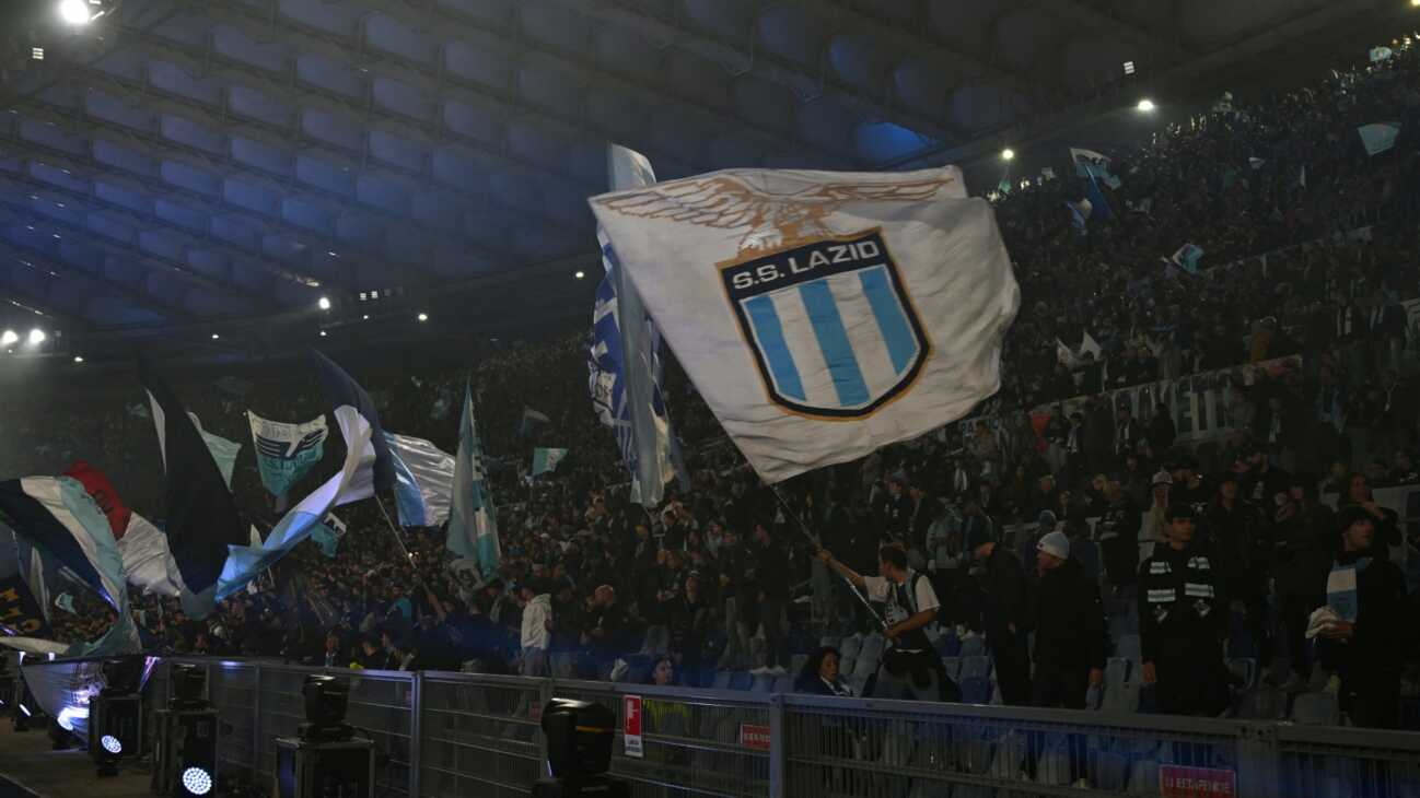 Ausschluss in Amsterdam: Lazio-Fans mit Sammelklage