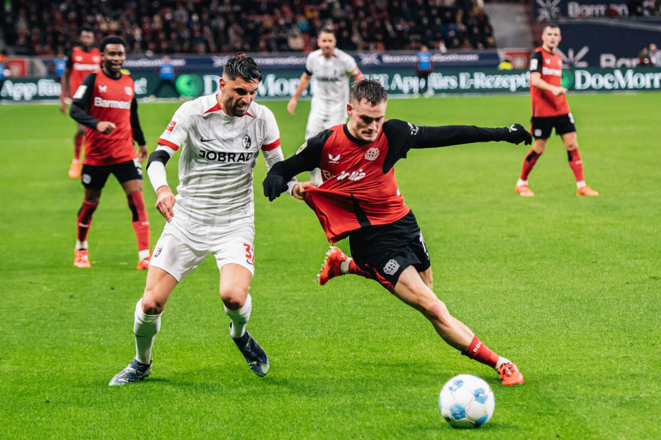 Bayer 04 Leverkusen v Club Freiburg - Bundesliga Florian Wirtz of Bayer 04 Leverkusen is in action during the Bundesliga match between Bayer 04 Leverkusen and Sport-Club Freiburg at BayArena in Leverkusen, Germany, on December 21, 2024. Leverkusen Germany PUBLICATIONxNOTxINxFRA Copyright: xHeshamxElsherifx originalFilename:elsherif-notitle241221_nprYL.jpg