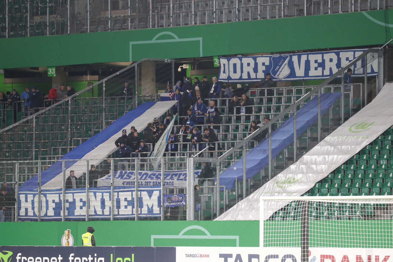 04.12.2024, xgox,Fussball - DFB Pokal 1 8 Finale VfL Wolfsburg - TSG 1899 Hoffenheim emspor, v.l. Symbolfoto, Symbolbild, Symbol, Fans, Zuschauer, Publikum, Hoffenheim (DFL DFB REGULATIONS PROHIBIT ANY USE OF PHOTOGRAPHS as IMAGE SEQUENCES and or QUASI-VIDEO) Wolfsburg *** 04 12 2024, xgox,Fußball DFB Pokal 1 8 Finale VfL Wolfsburg TSG 1899 Hoffenheim emspor, v l symbol photo, symbol image, symbol, fans, spectators, audience, Hoffenheim DFL DFB REGULATIONS PROHIBIT ANY USE OF PHOTOGRAPHS as IMAGE SEQUENCES and or QUASI VIDEO Wolfsburg