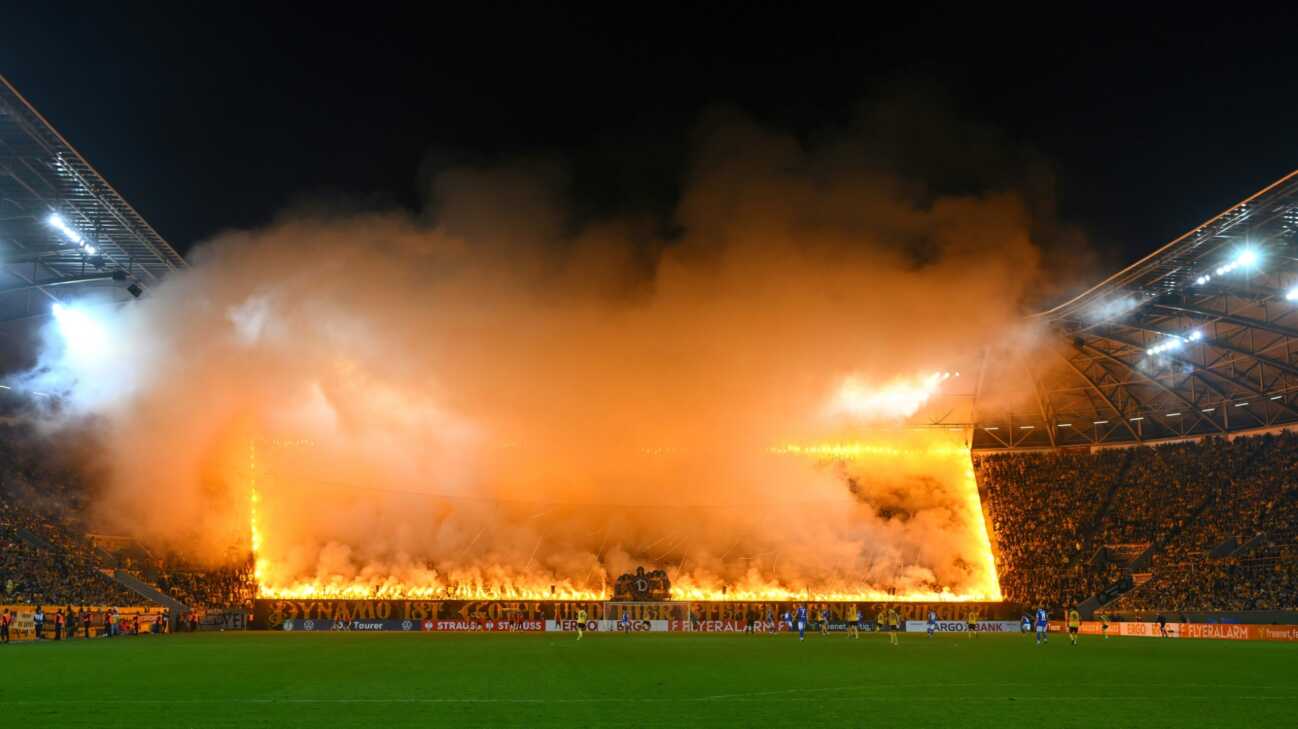 Pyrotechnik: Sechstellige Geldstrafe für Dynamo