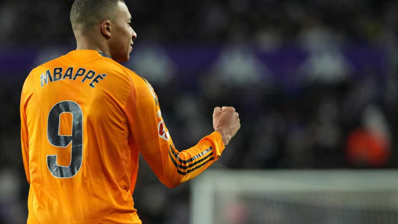 Dreierpack Mbappé: Real baut Tabellenführung aus