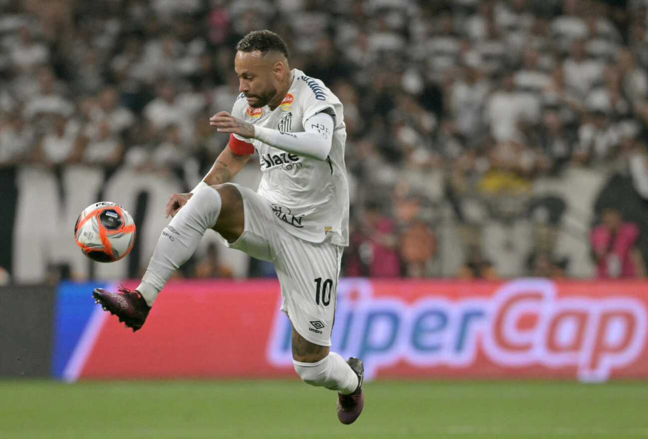 Gegen Viertligisten: Erstes Neymar-Tor nach Santos-Rückkehr