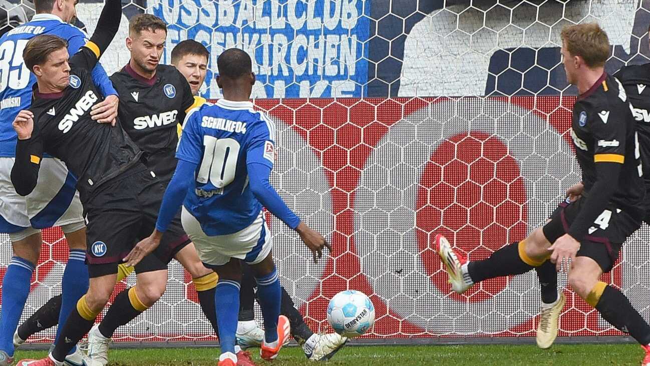 Schalke setzt sich von Abstiegszone wieder ab