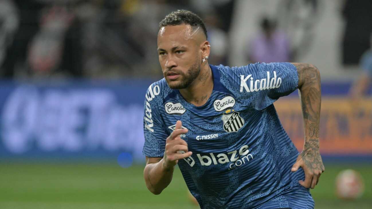 Zu viel Kunstrasen: Neymar sorgt sich um Qualität