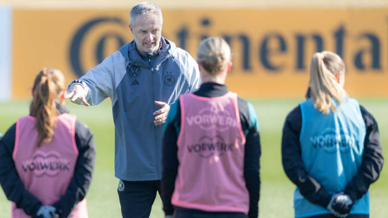 DFB-Frauen starten ins EM-Jahr: "Unsere Mannschaft finden"