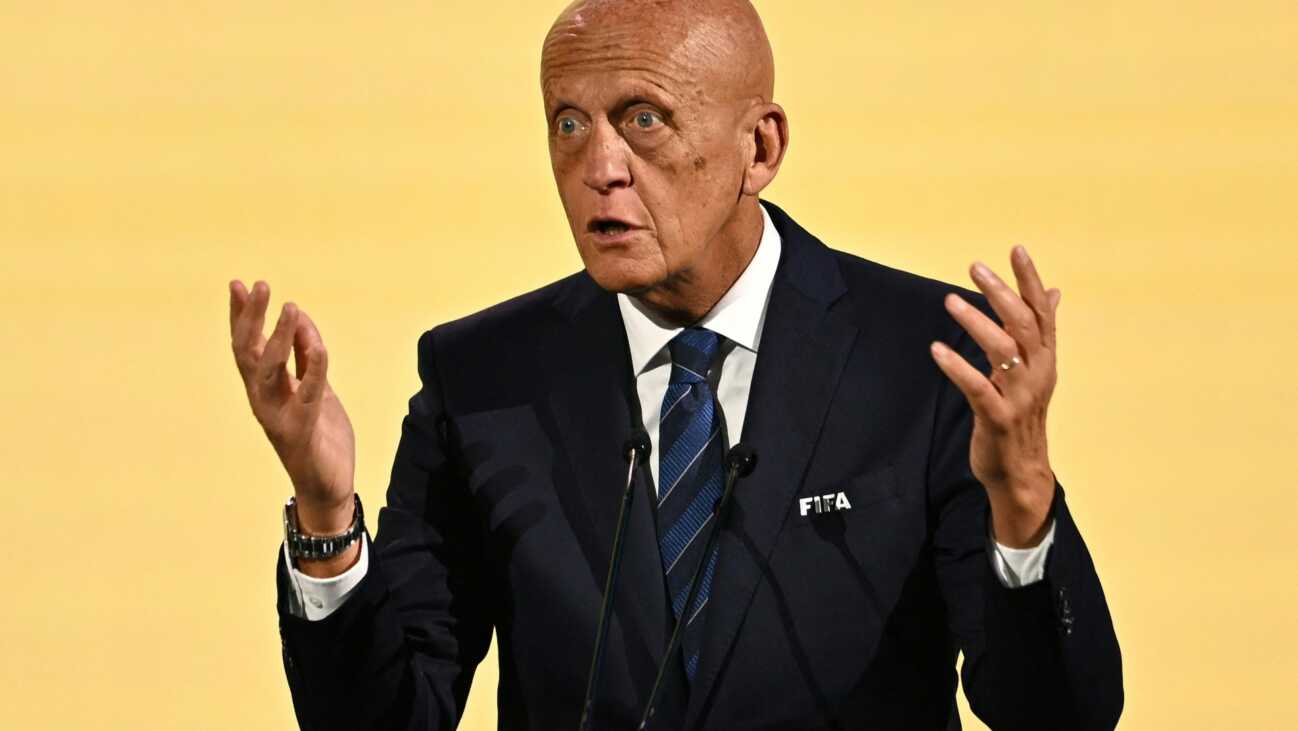 Für den Ball: Collina verlängerte WM-Finale 2002 absichtlich