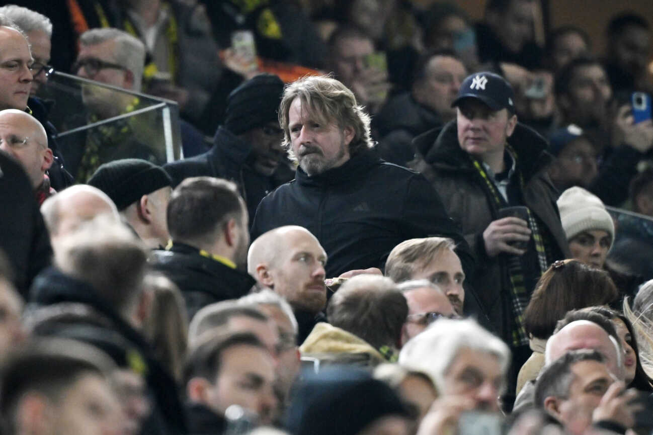 Sven Mislintat (Kaderplaner Bor. Dortmund) auf der Tribüne 29.01.2025, Fussball UEFA Champions League 2024 25, 8. Spieltag Borussia Dortmund - Schachtar Donezk 3:1 Dortmund Signal Iduna Park Nordrhein Westfalen Deutschland *** Sven Mislintat squad planner Bor Dortmund in the stands 29 01 2025, Football UEFA Champions League 2024 25, 8 Matchday Borussia Dortmund Shakhtar Donetsk 3 1 Dortmund Signal Iduna Park North Rhine-Westphalia Germany Team2