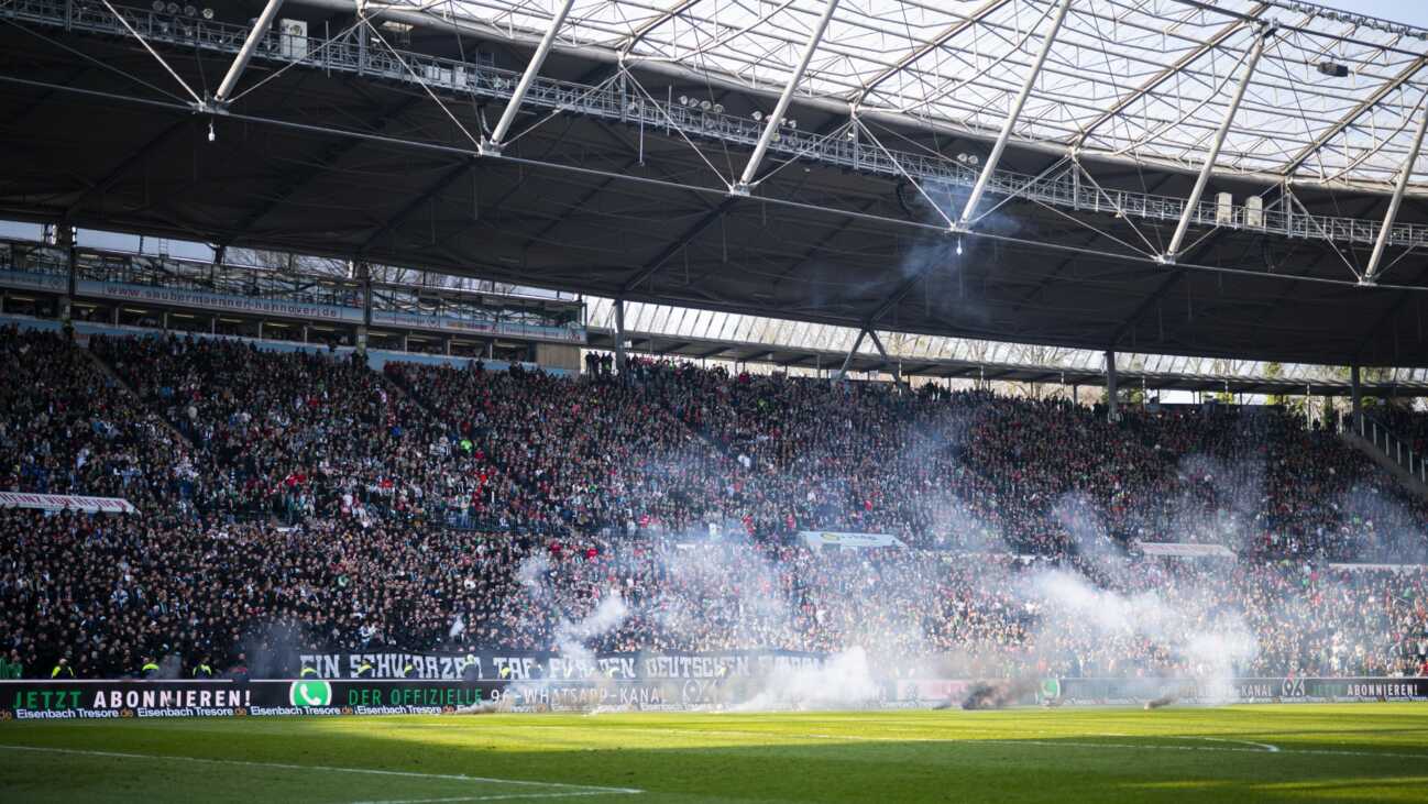 Niedersachsenderby: Hannover rettet einen Punkt